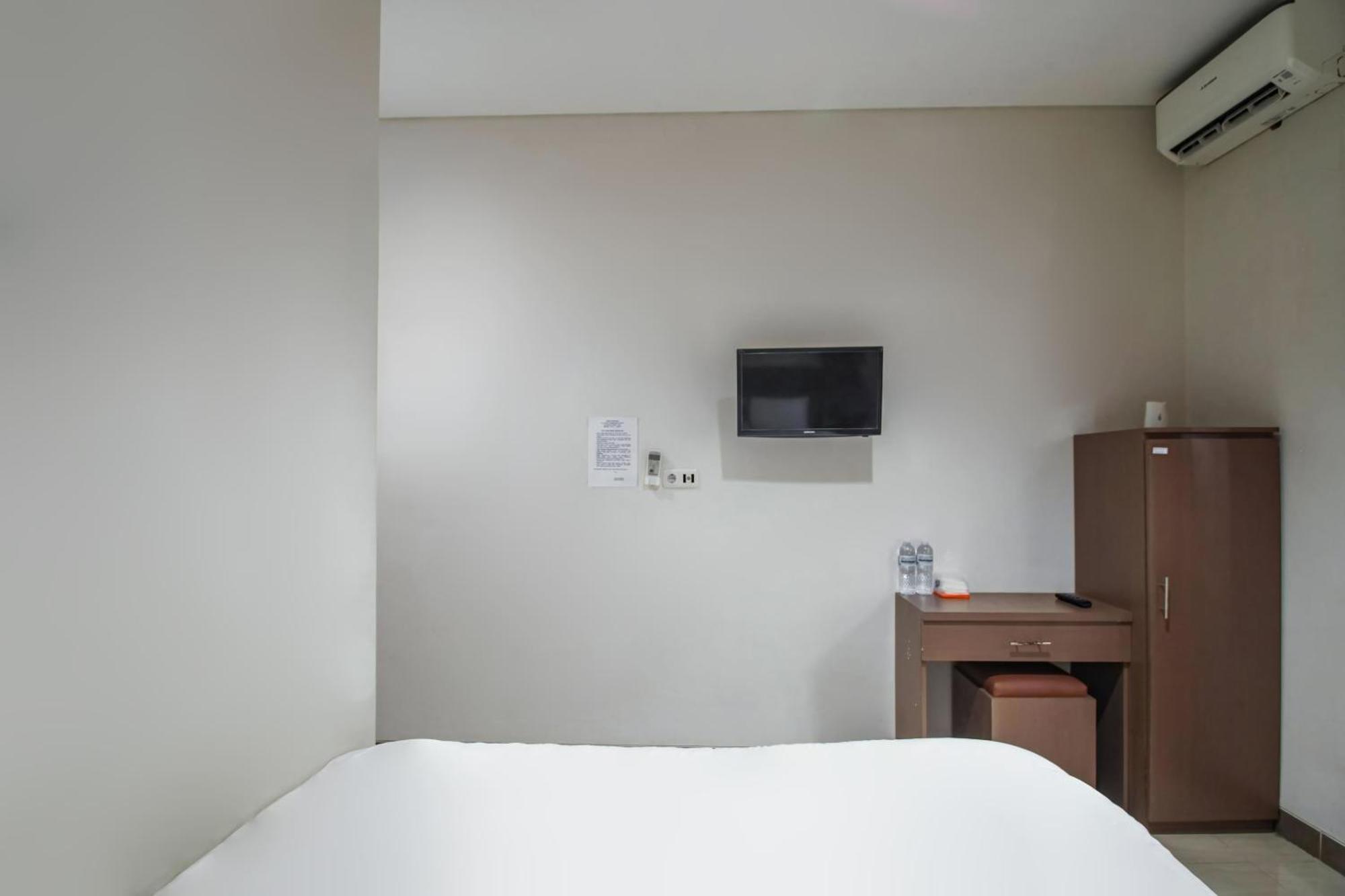 Capital O 93589 Hotel Wongso Syariah Pangkal Pinang Eksteriør bilde